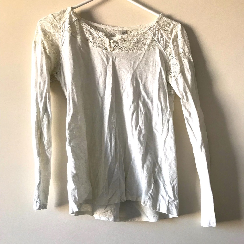 Lauren Conrad, Women’s long sleeve sweater